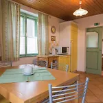 4 Bedroom Lovely In Kostel Hébergement de vacances Vrh pri Fari