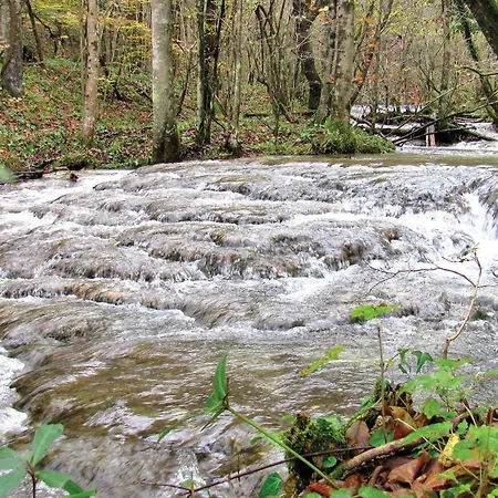 4 Bedroom Lovely In Kostel Semesterbostad Kupa