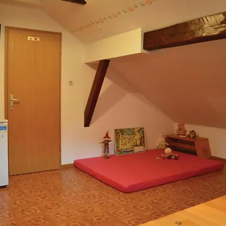 Feriehus 4 Bedroom Lovely In Kostel *